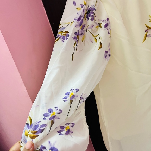 Madame floral print top ! - Picture 5 of 6